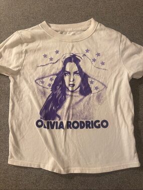 5/$15- White and Purple Graphic Kids Tee -